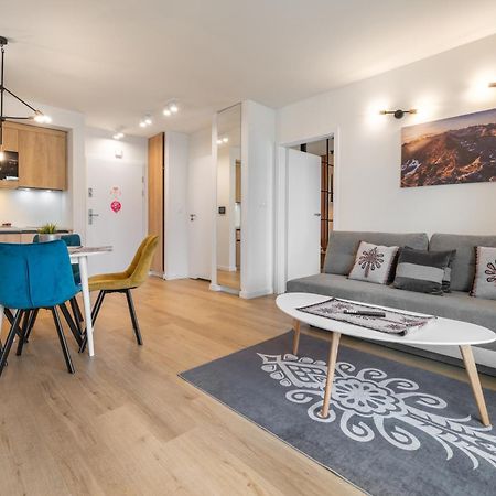 Rentplanet - Apartamenty Zakopianskie 자코파네 외부 사진