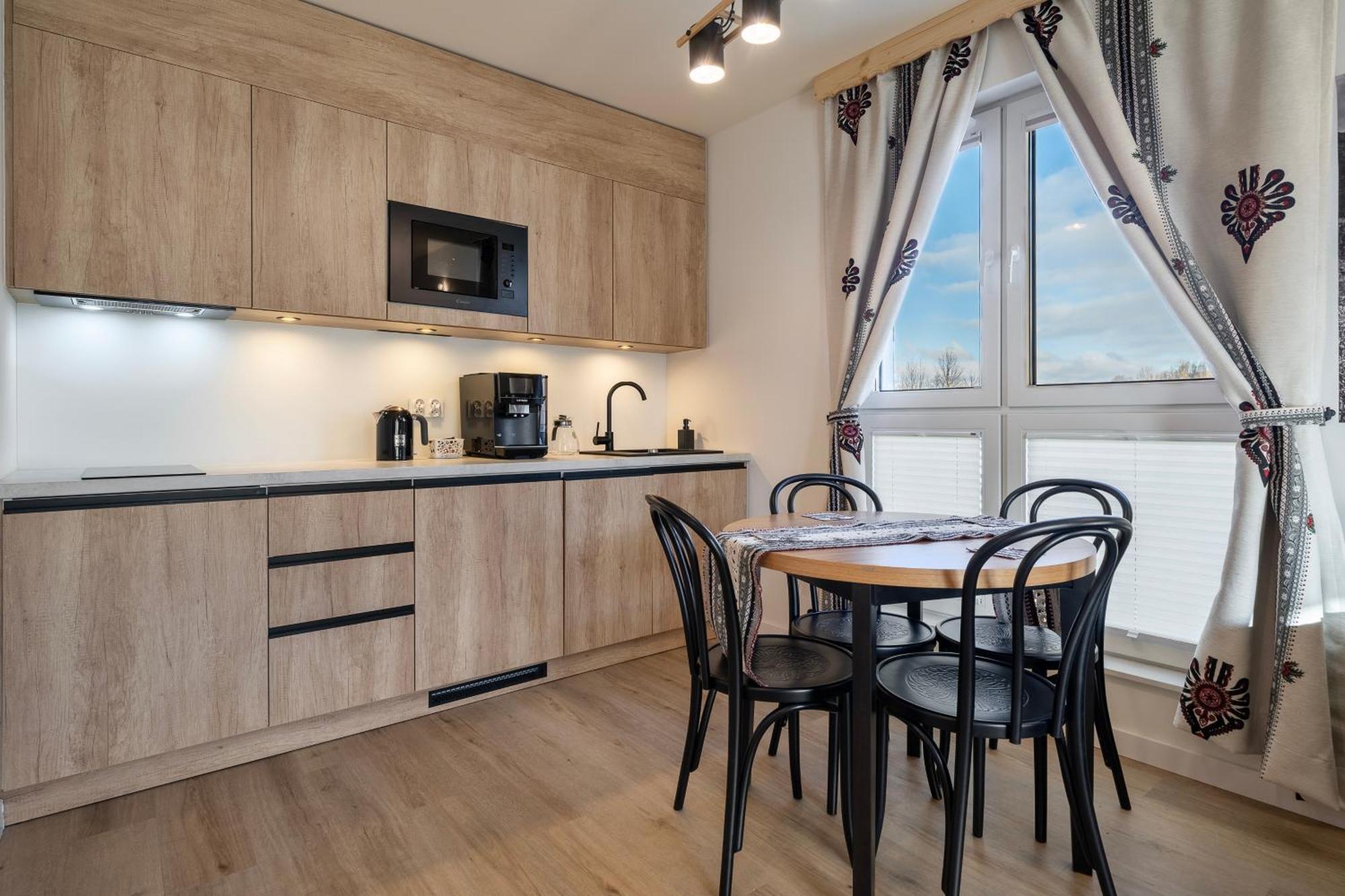 Rentplanet - Apartamenty Zakopianskie 자코파네 외부 사진