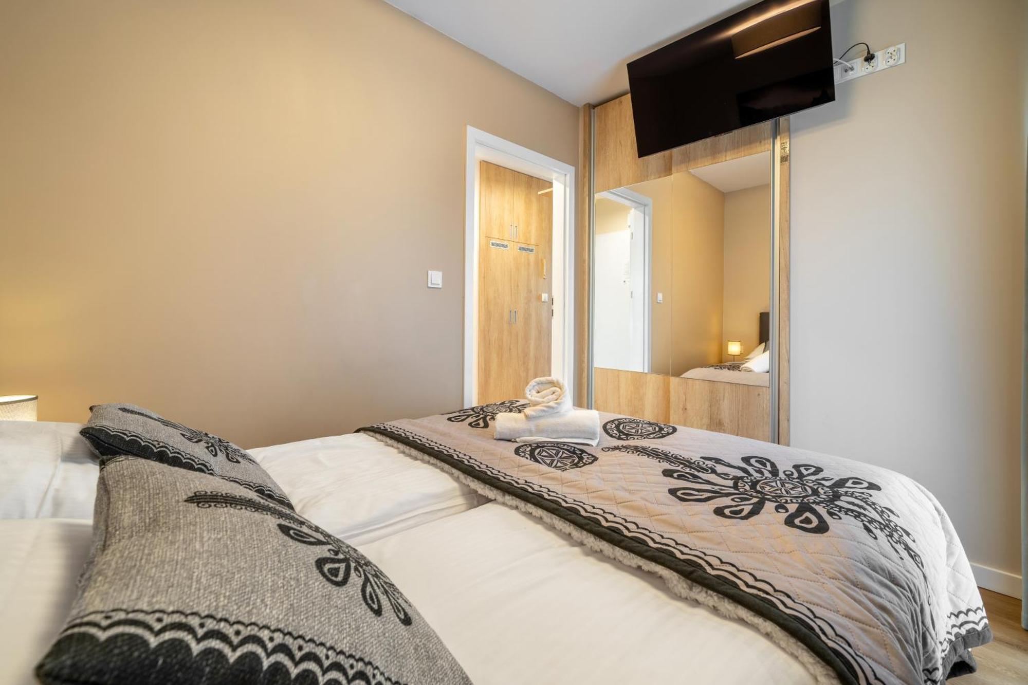 Rentplanet - Apartamenty Zakopianskie 자코파네 외부 사진